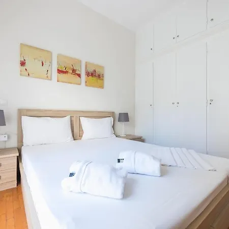 Koukaki's Haven 2br 7' To Metro Apartment *