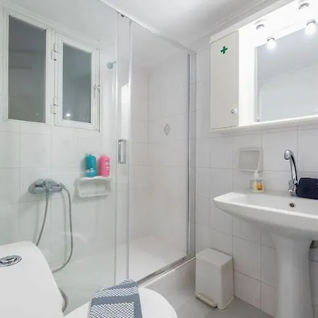 Apartment Koukaki's Haven 2br 7' To Metro Athens